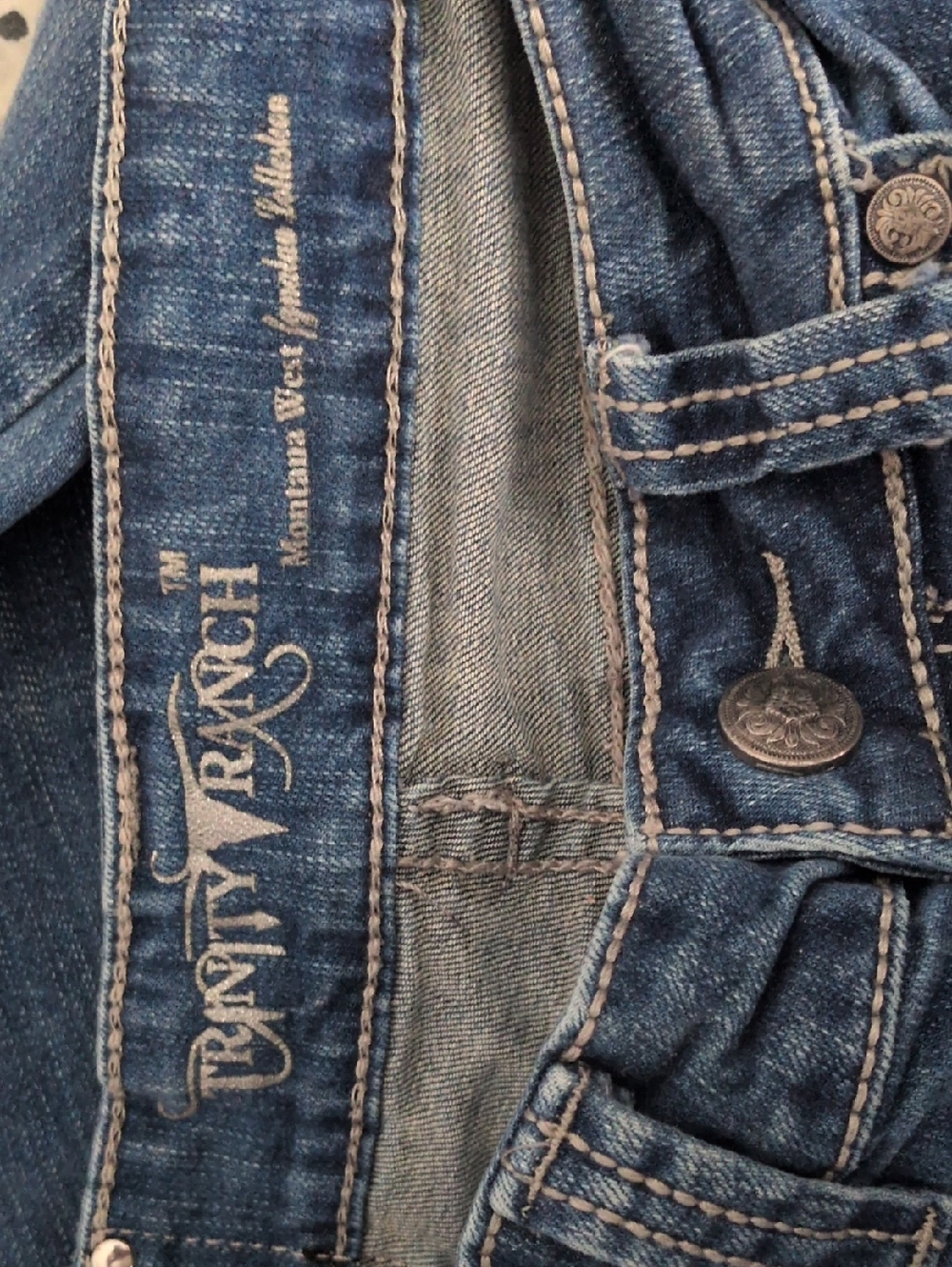 Trinity Ranch jeans - Picture 3 of 4